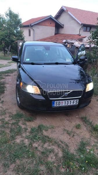 Volvo S40 