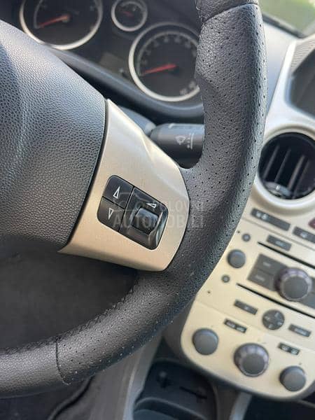 Opel Corsa D 