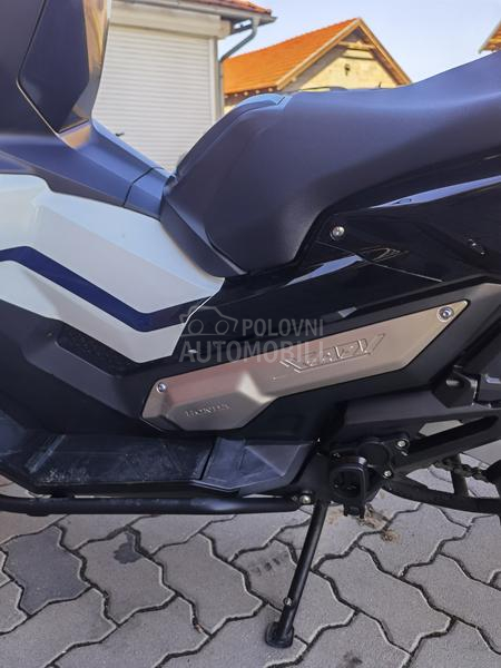 Honda xadv750