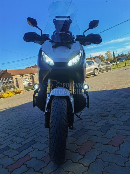 Honda xadv750