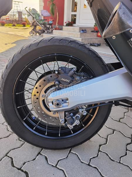 Honda xadv750