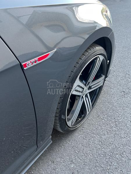 Volkswagen Golf 7 7.5 GTI Performance