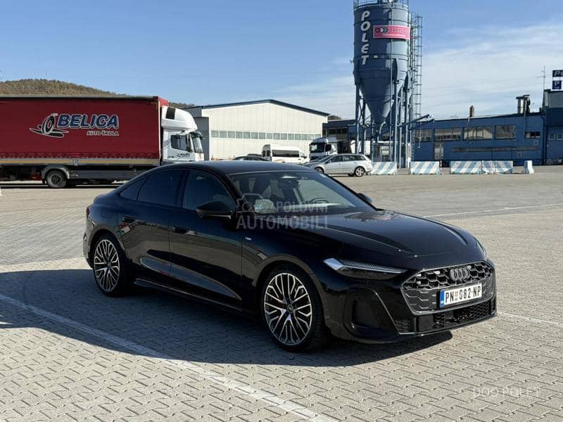 Audi A5 2.0 TDI S LINE