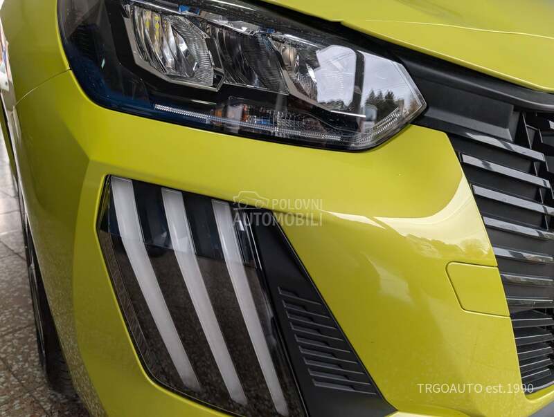 Peugeot 208 Garan 12 mes.