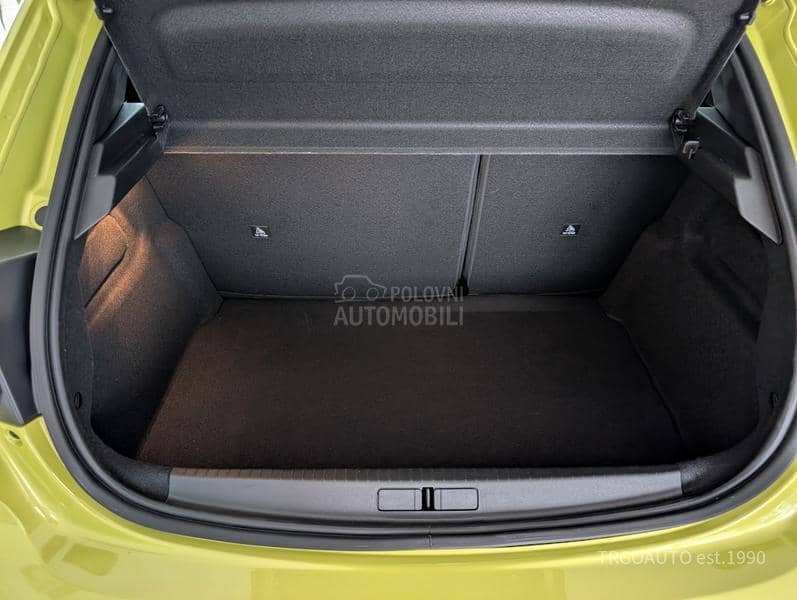 Peugeot 208 Garan 12 mes.