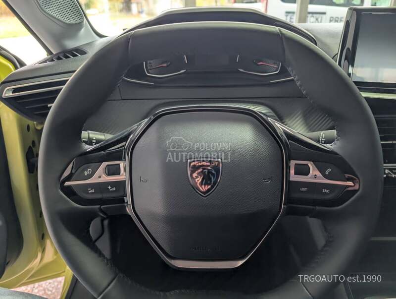 Peugeot 208 Garan 12 mes.