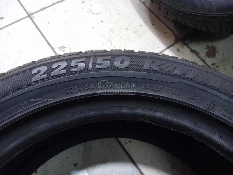 Semperit 225/50 R17 Zimska