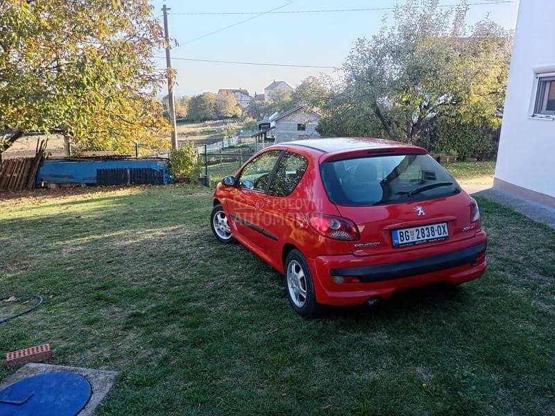 Peugeot 206 plus 