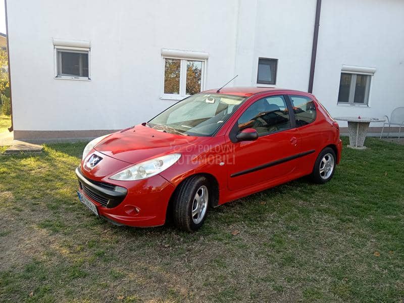 Peugeot 206 plus 