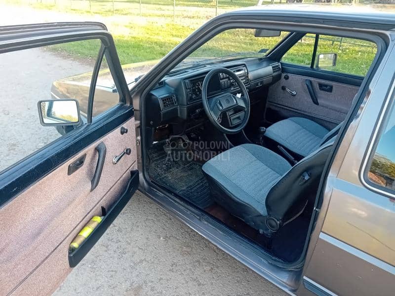 Volkswagen Golf 2 1.3