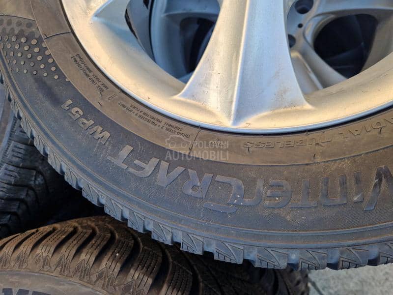 Kumho 235/60 R16 Zimska