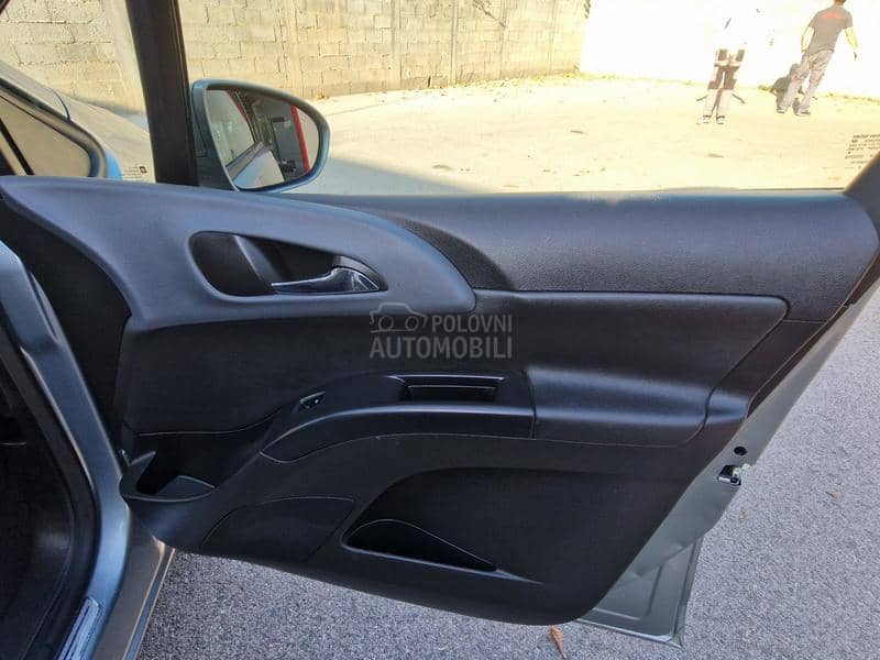 Opel Meriva 1.7 cdti AUT0MATK