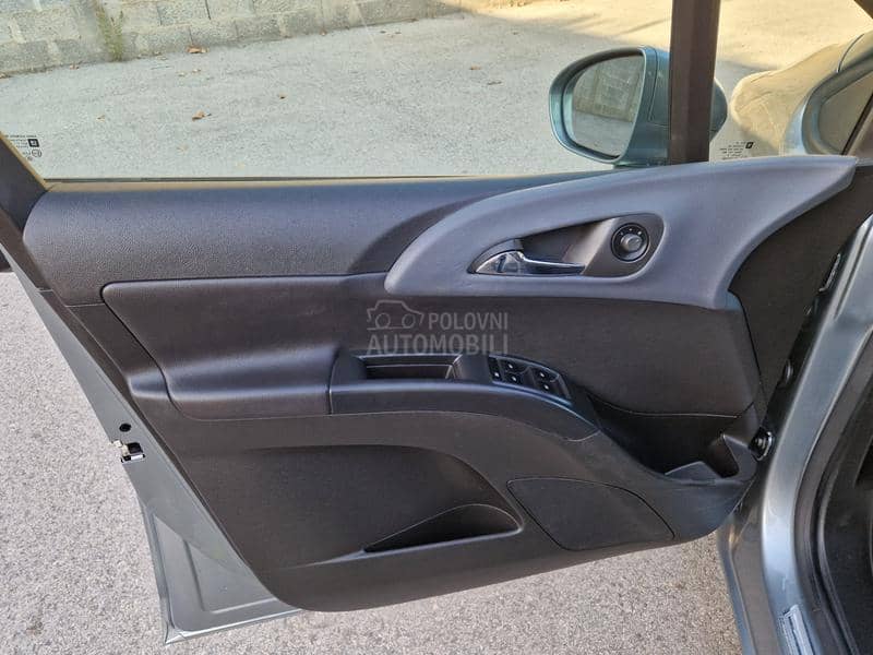 Opel Meriva 1.7 cdti AUT0MATK