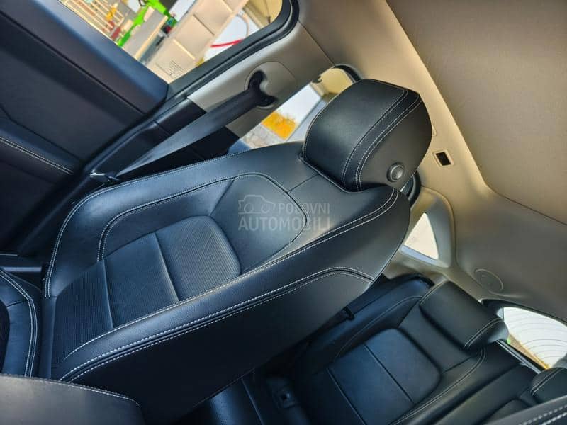 Jaguar E-Pace R DYNAMIC 2020