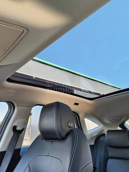 Jaguar E-Pace R DYNAMIC 2020