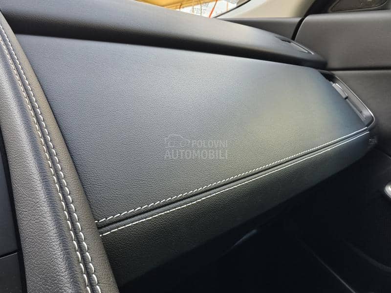 Jaguar E-Pace R DYNAMIC 2020