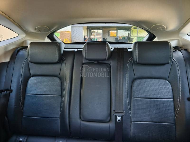 Jaguar E-Pace R DYNAMIC 2020