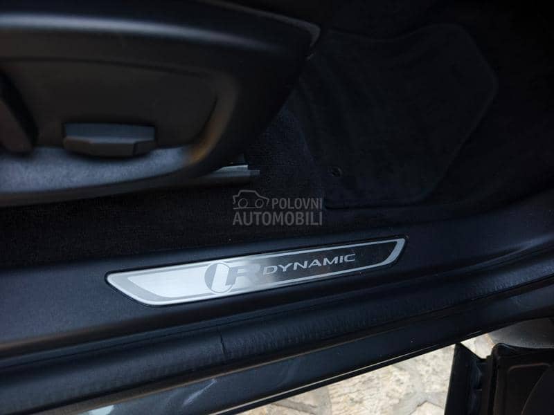 Jaguar E-Pace R DYNAMIC 2020