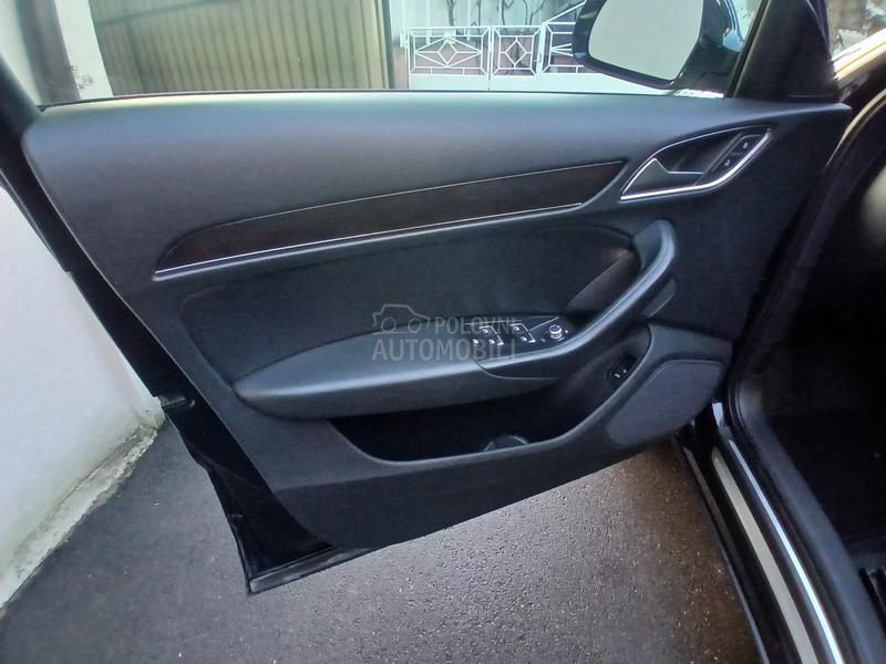 Audi Q3 2.0tdi s tronic pano