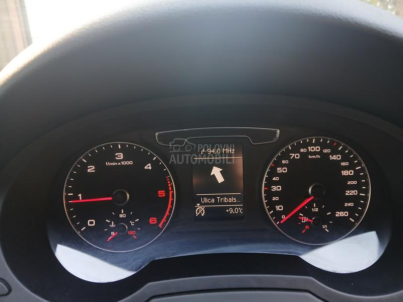 Audi Q3 2.0tdi s tronic pano