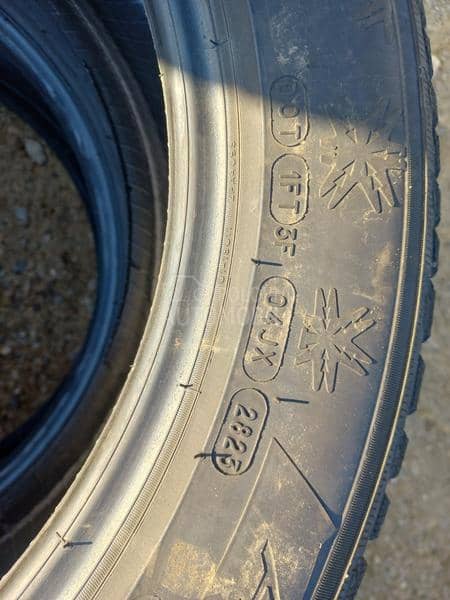Michelin 215/55 R17 Zimska