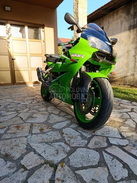 Kawasaki zx6r