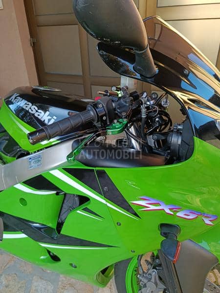 Kawasaki zx6r