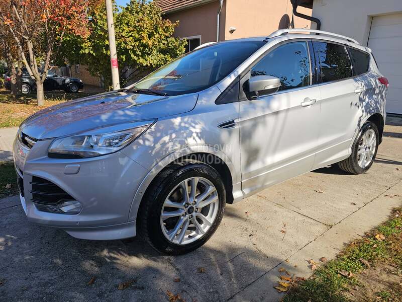 Ford Kuga 2.0Tdci TITANIUM NOV