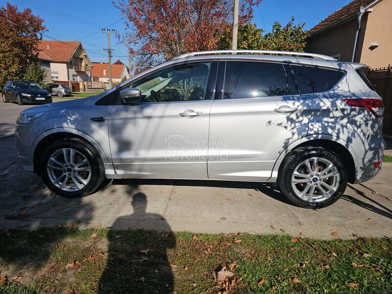 Ford Kuga 2.0Tdci TITANIUM NOV