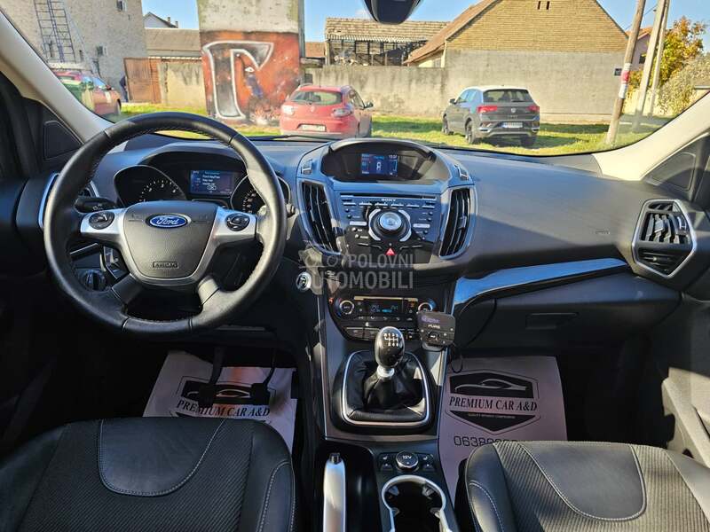 Ford Kuga 2.0Tdci TITANIUM NOV