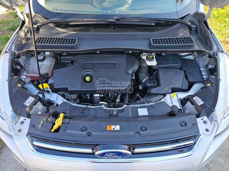 Ford Kuga 2.0Tdci TITANIUM NOV