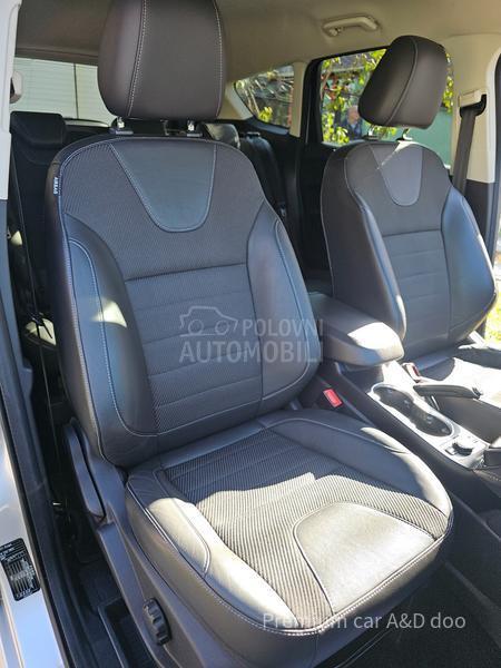 Ford Kuga 2.0Tdci TITANIUM NOV