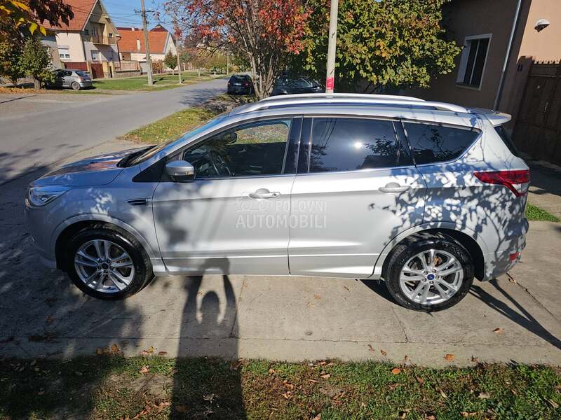 Ford Kuga 2.0Tdci TITANIUM NOV