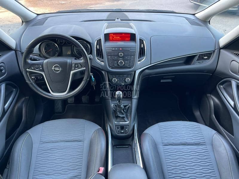 Opel Zafira C O S M O 7 Sed