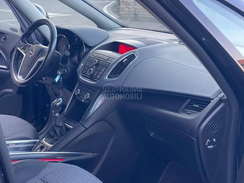 Opel Zafira C O S M O 7 Sed