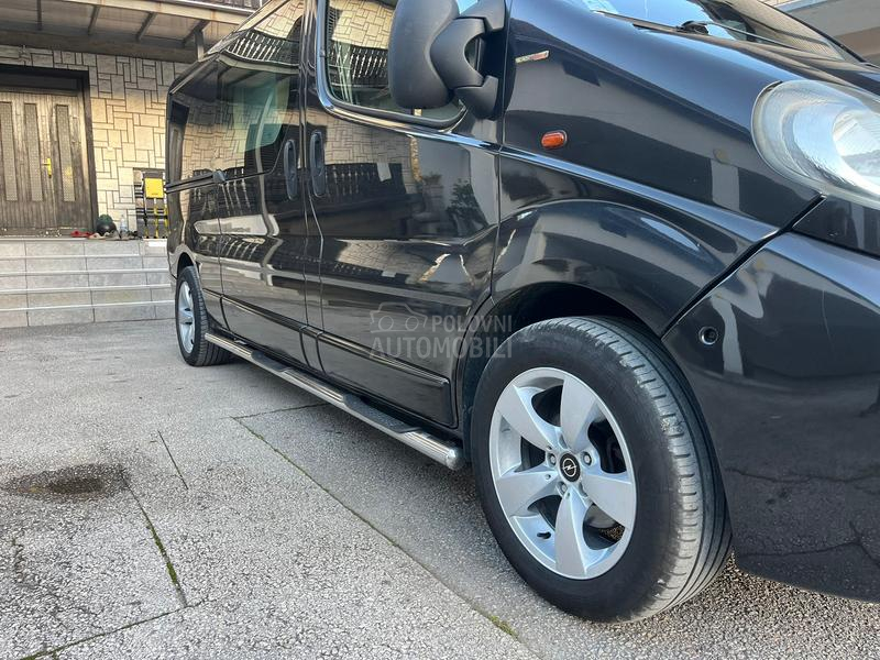 Opel Vivaro 1.9dci kombinovan/long