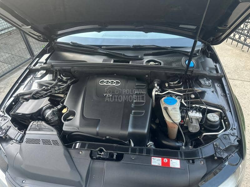 Audi A4 2.0 TDI S-line