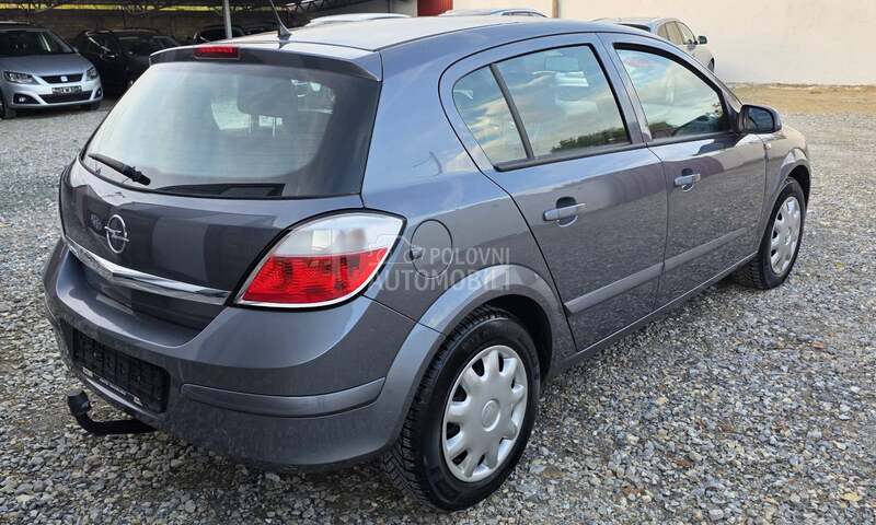 Opel Astra H 1.4b t.o.p