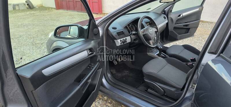 Opel Astra H 1.4b t.o.p