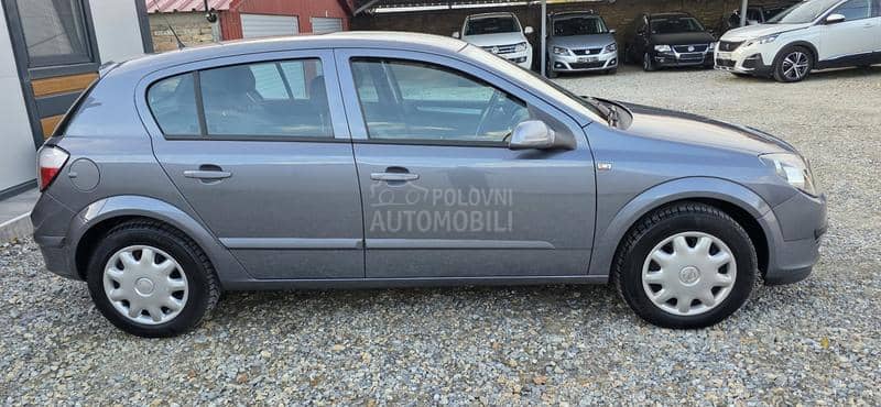 Opel Astra H 1.4b t.o.p