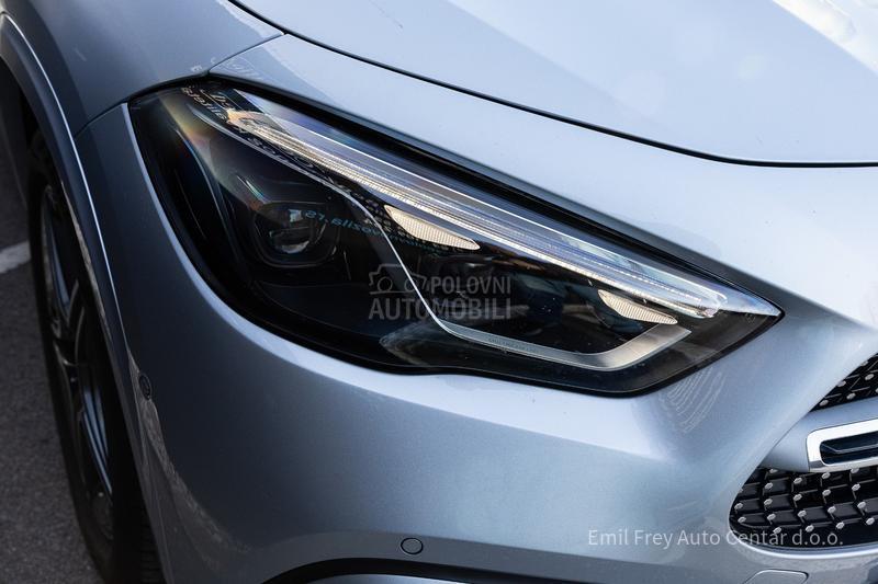 Mercedes Benz GLA 180 