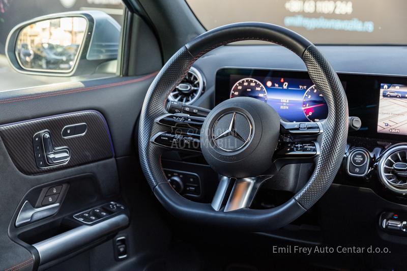 Mercedes Benz GLA 180 