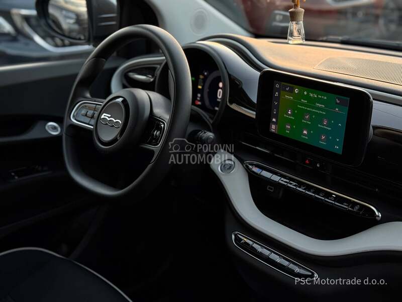 Fiat 500e Elektro/Nav/Led