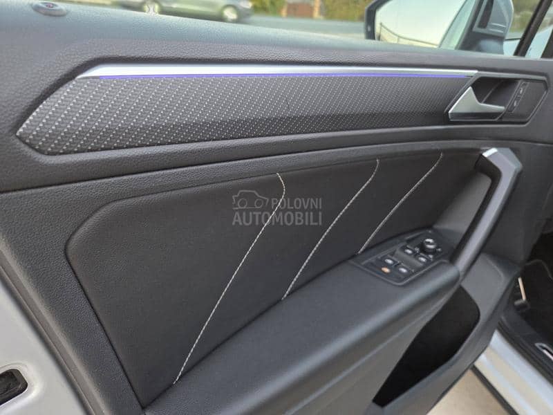 Volkswagen Tiguan 4MOTION/R-LINE/IQ