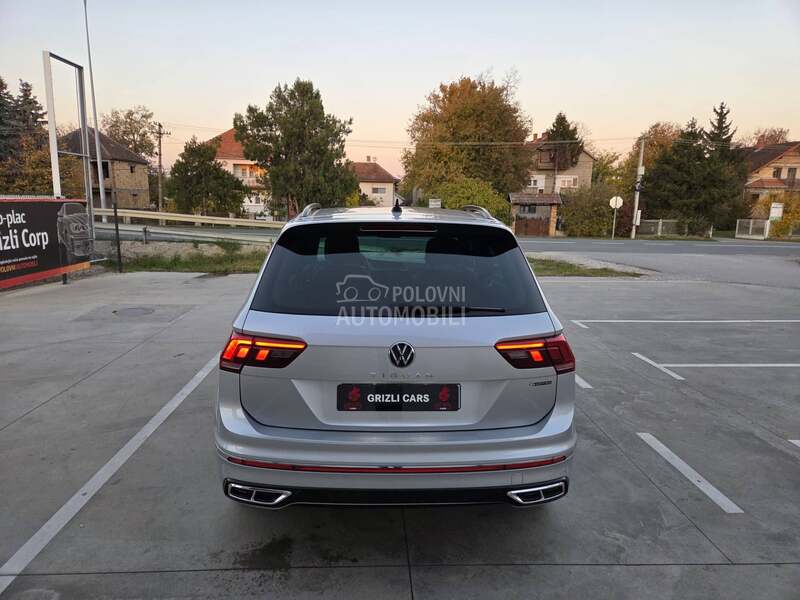 Volkswagen Tiguan 4MOTION/R-LINE/IQ