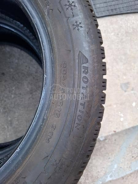 Dunlop 205/55 R16 Zimska
