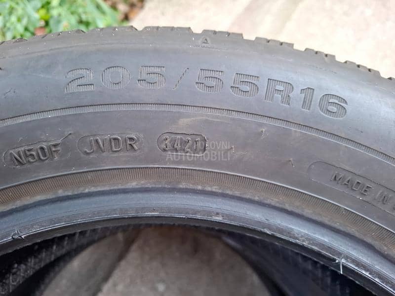 Dunlop 205/55 R16 Zimska
