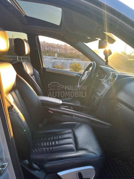 Mercedes Benz ML 320 