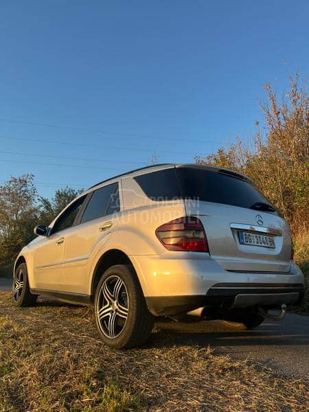 Mercedes Benz ML 320 