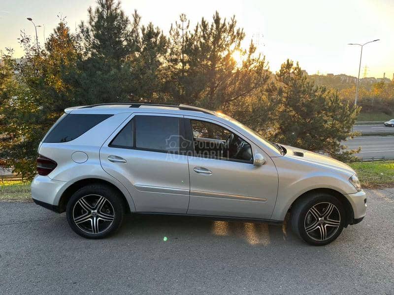 Mercedes Benz ML 320 